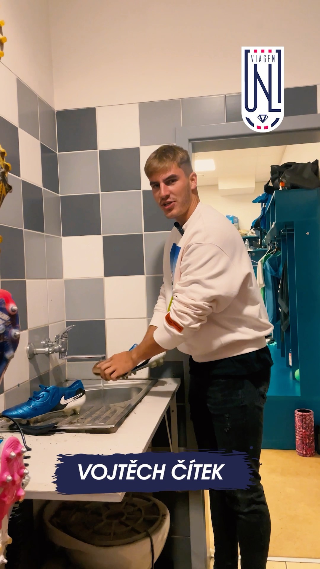 Číťas a jeho prohlídka zákulisí stadionu