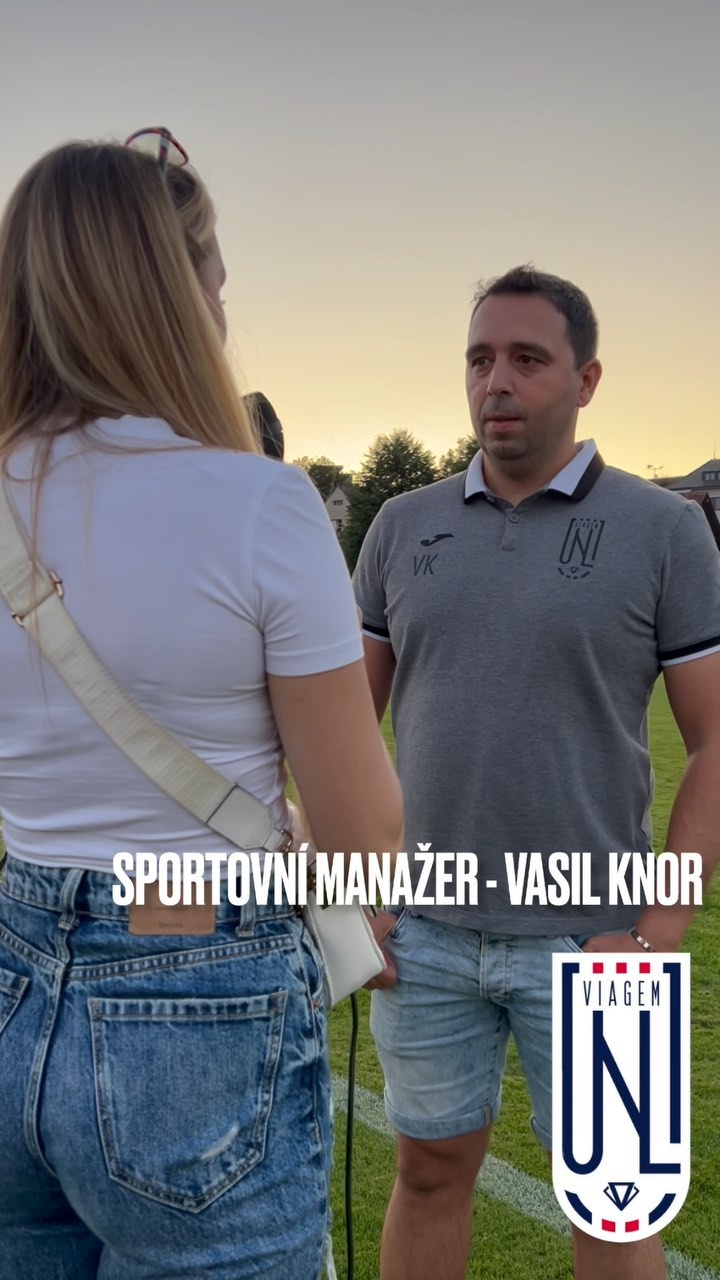 Podjajského otec nemá dost. Zařídil pro kluka ještě místo v autobuse vedle trenéra za 3…