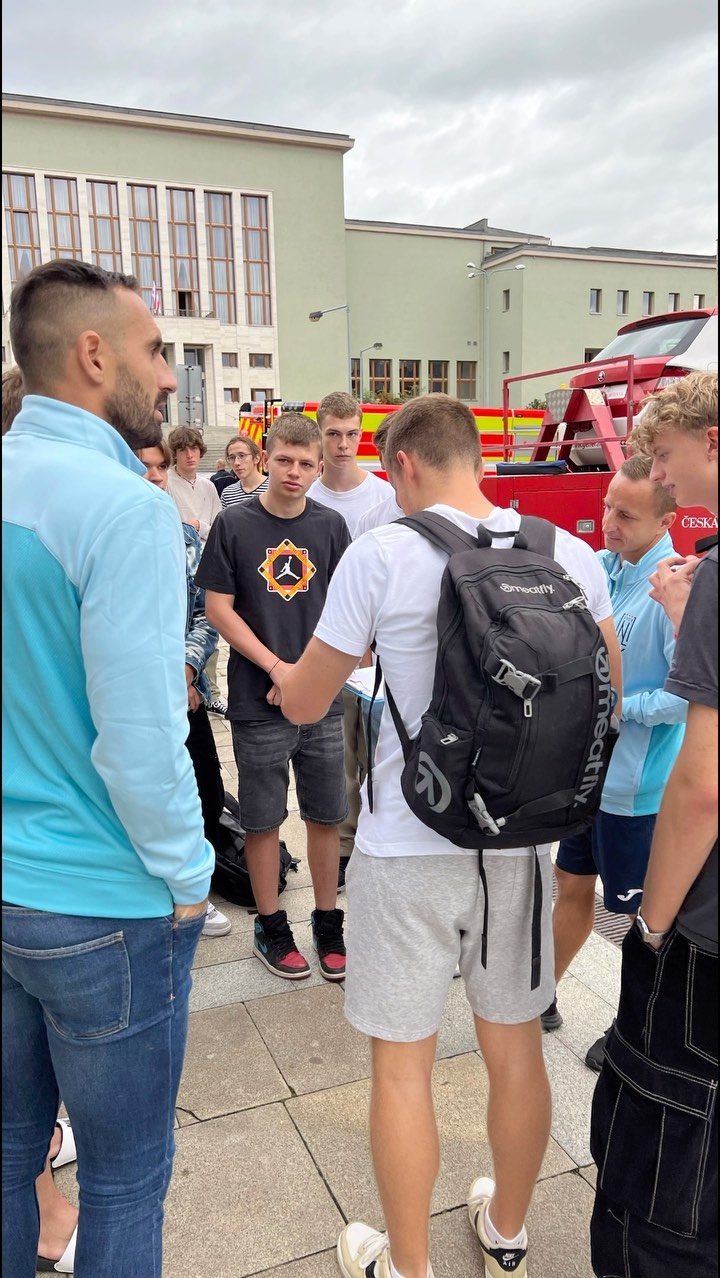 Naši hráči se zúčastnili akce Safety Road ve spolupráci s dopravní policií, kde rozdali…