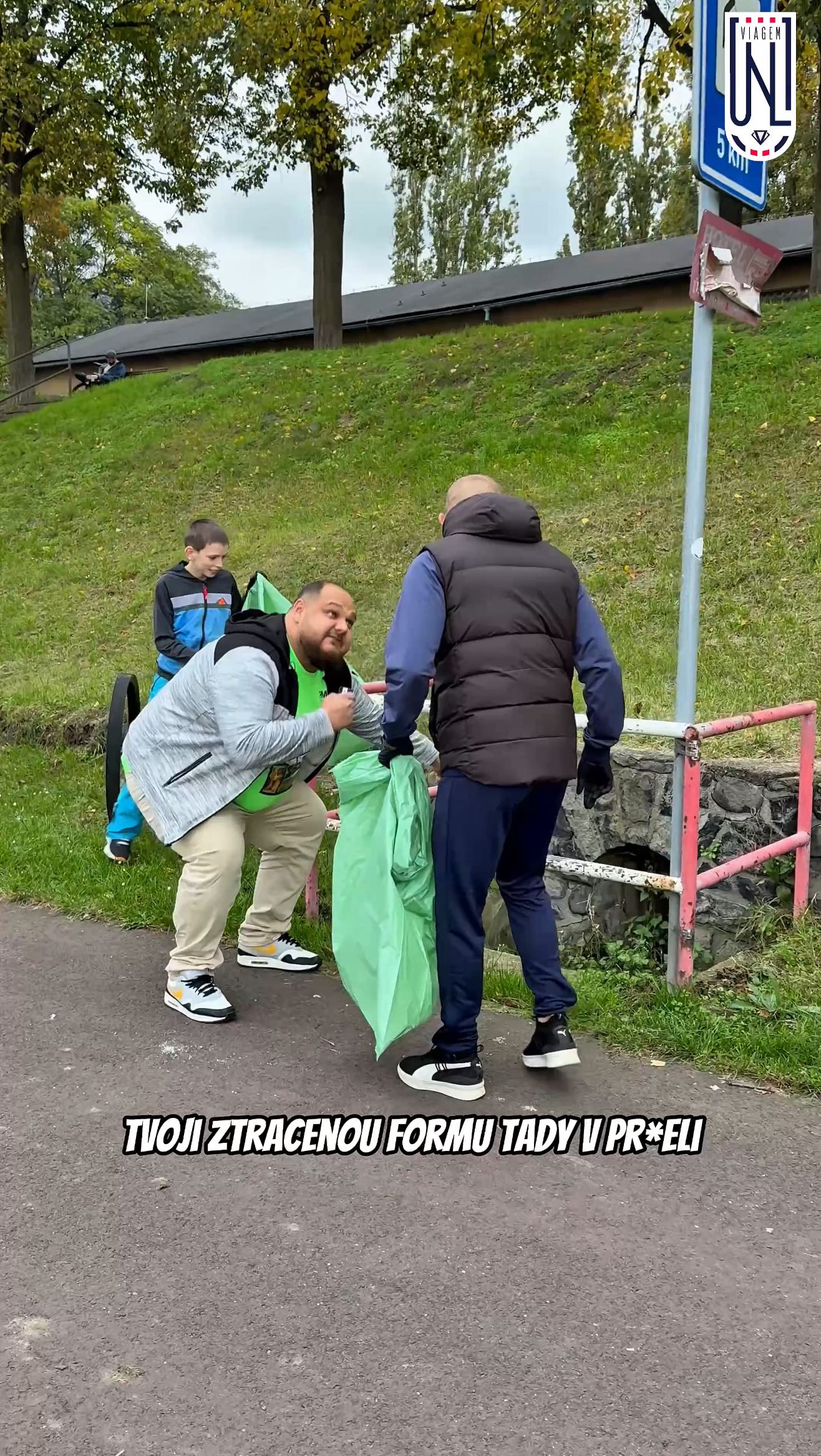🧹 UKLÍZÍME ÚSTÍ: Úklid na Střekově měl tentokrát nečekaný vedlejší efekt! 😄 Daniel Fere…
