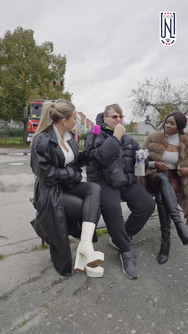 🎤 rozhovor: Moderátorky Joy a Sabina vyzpovídaly fanouška během utkání na Slavii.