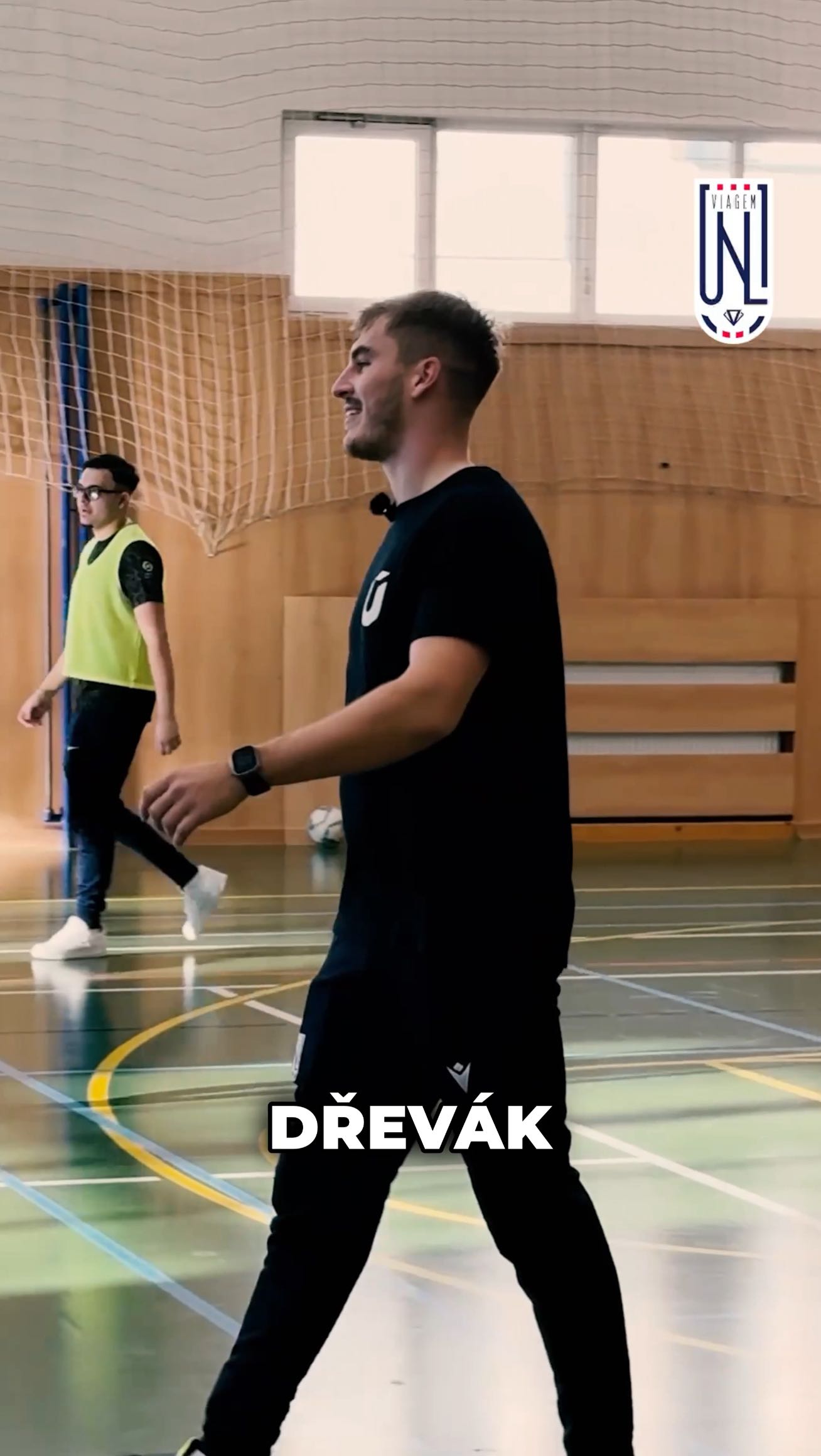 Číťas tělocvikářem: Vojta Čítek si vyzkoušel roli tělocvikáře na střední škole v Trmicích