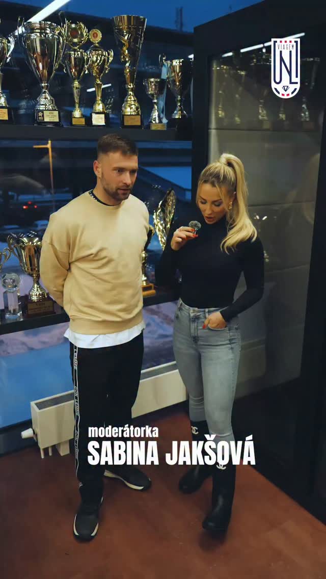 ⚽🎙 Fantiš u mikrofonu: Antonín Fantiš odpovídá na otázky moderátorky Sabiny. Řeč je o f…