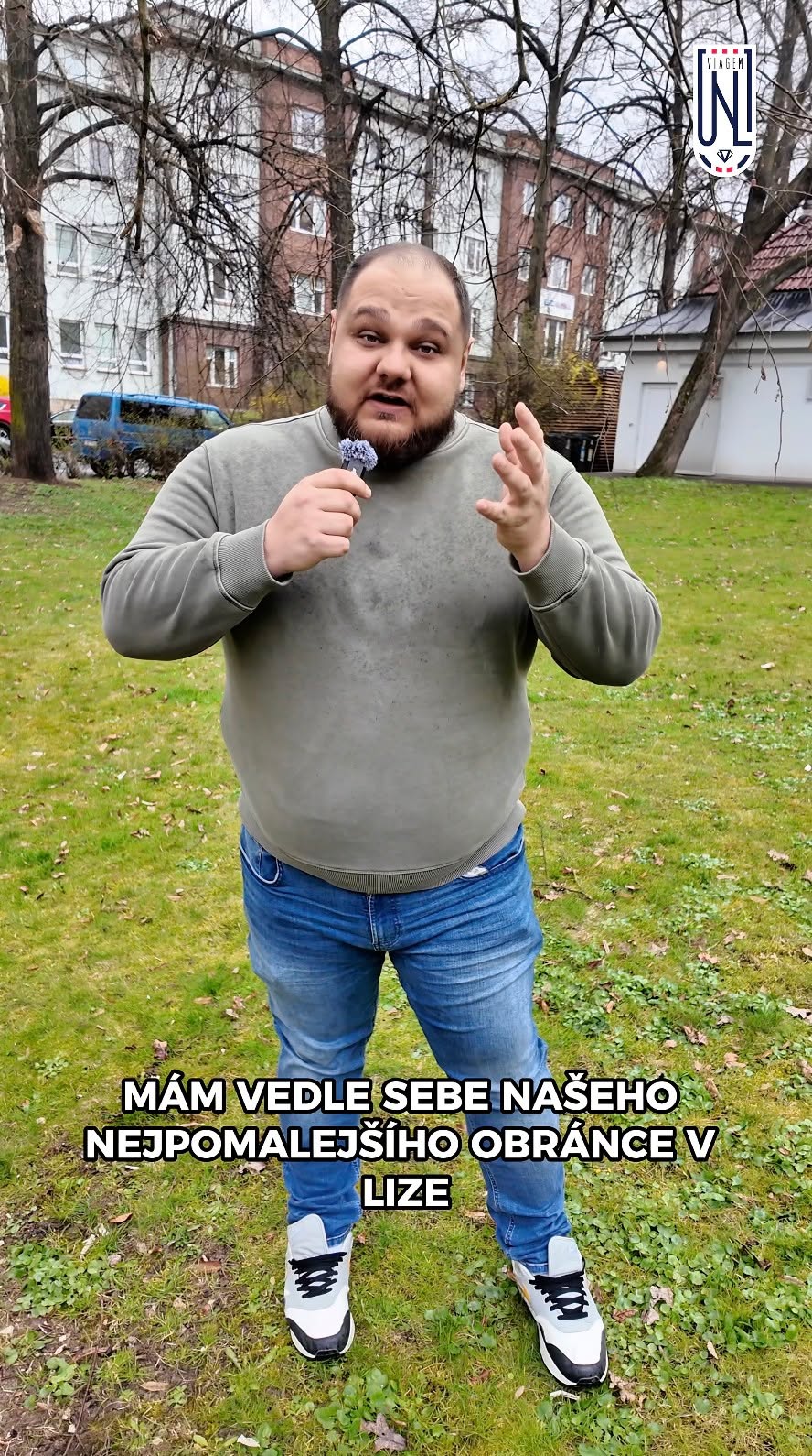 POZVÁNKA OD BŘÍZY: Obránce David Březina vás všechny zve na dnešní utkání proti Táborsku.