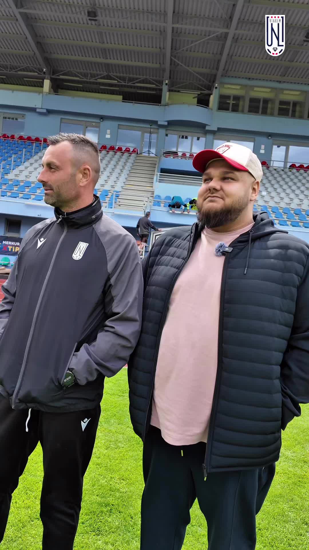 Dan zkouší trpělivost nového trenéra Davida. Trenér si zvyká na svůj nový mančaft, ale…