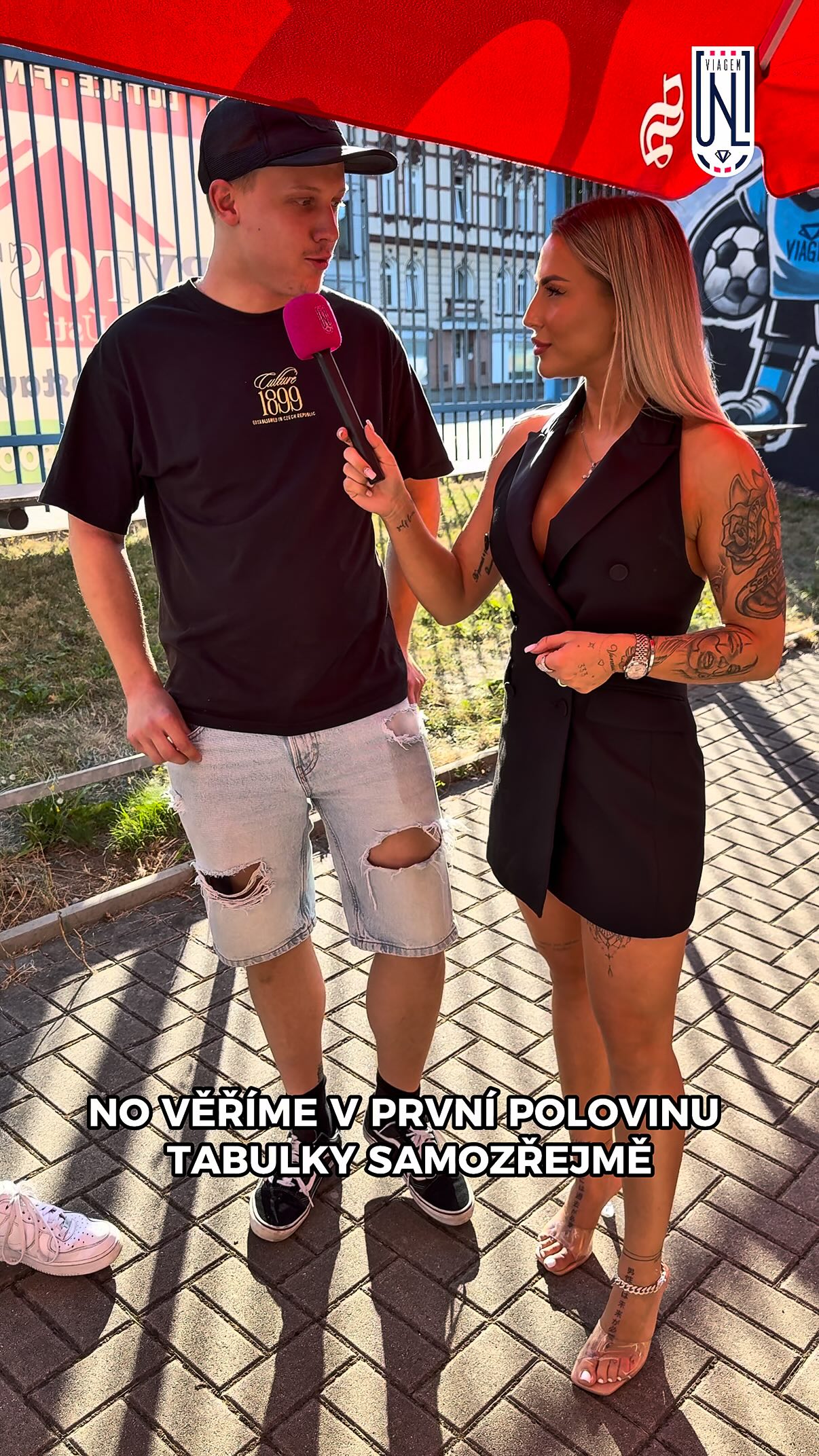 TIP NA VÝSLEDEK: Moderátorka Sabina vyzpovídala fanouška SK Kladno, který svému týmu op…