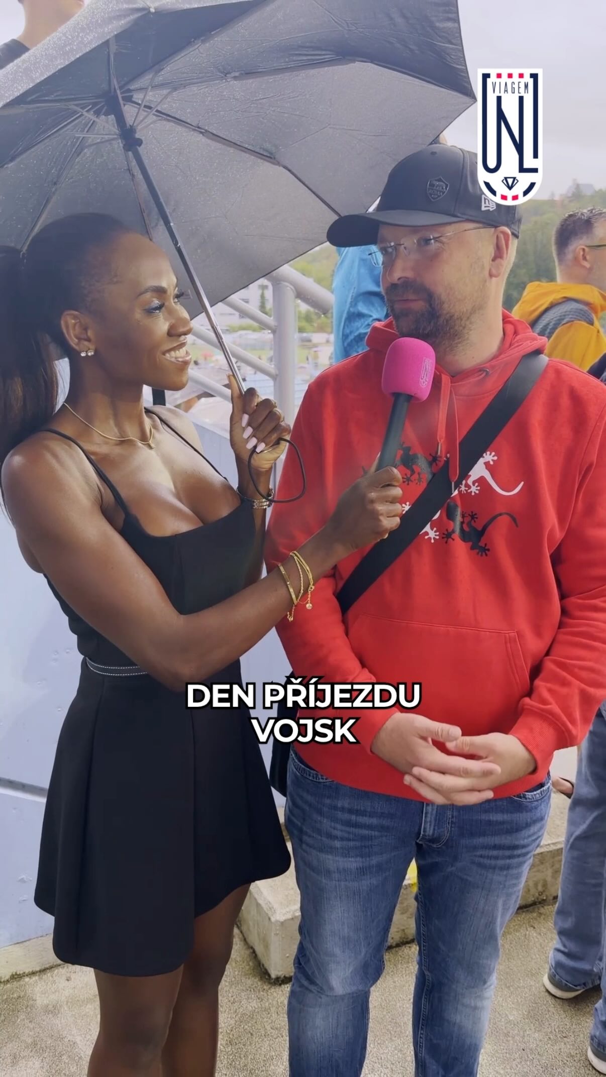 Anketa: Na pátečním zápase se naše moderátorky zeptaly fanoušků, co se stalo 21. srpna…