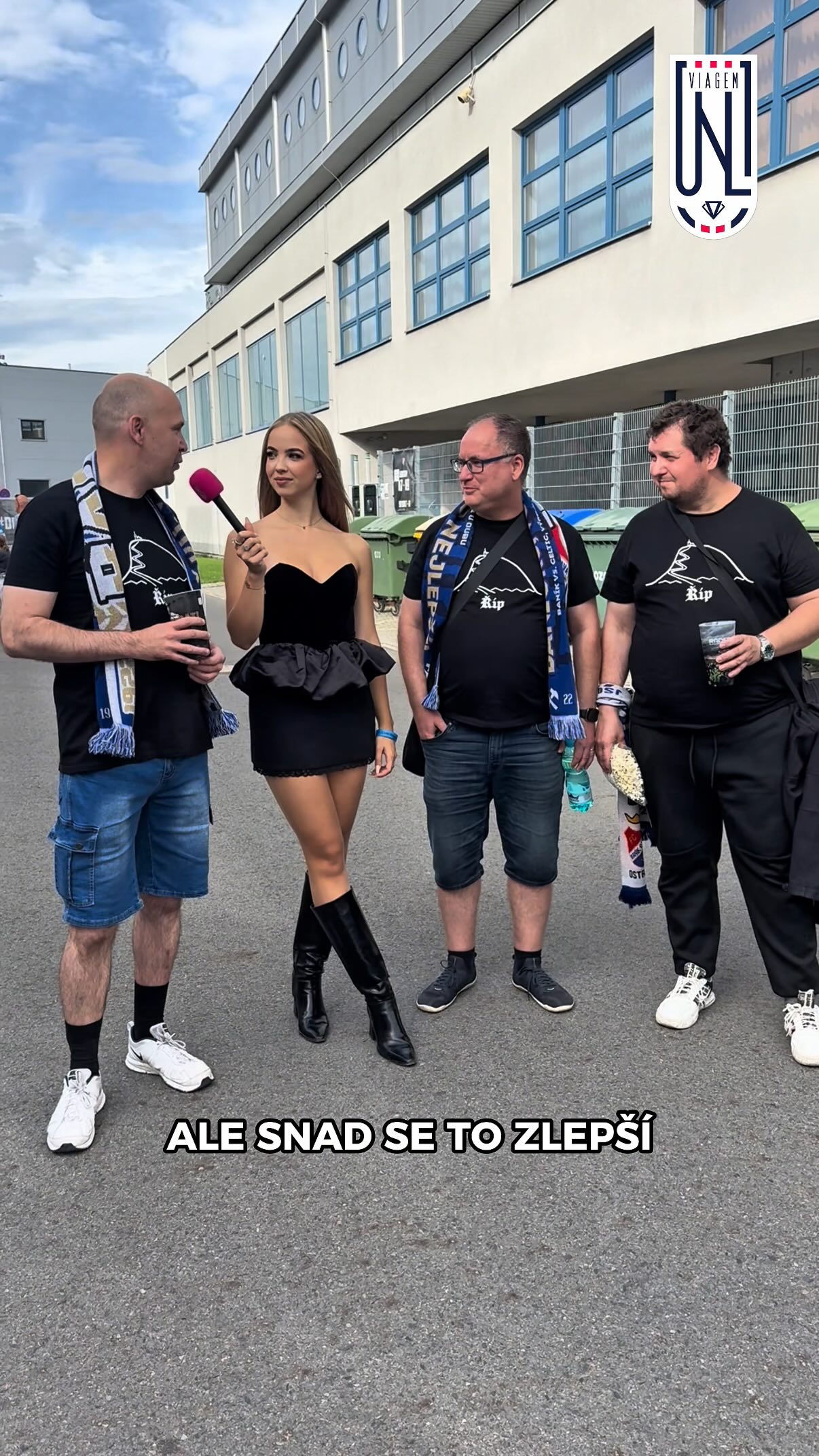 Rozhovor: Klárka vyrazila do Ostravy a hned se dala do řeči s fanoušky Baníku.